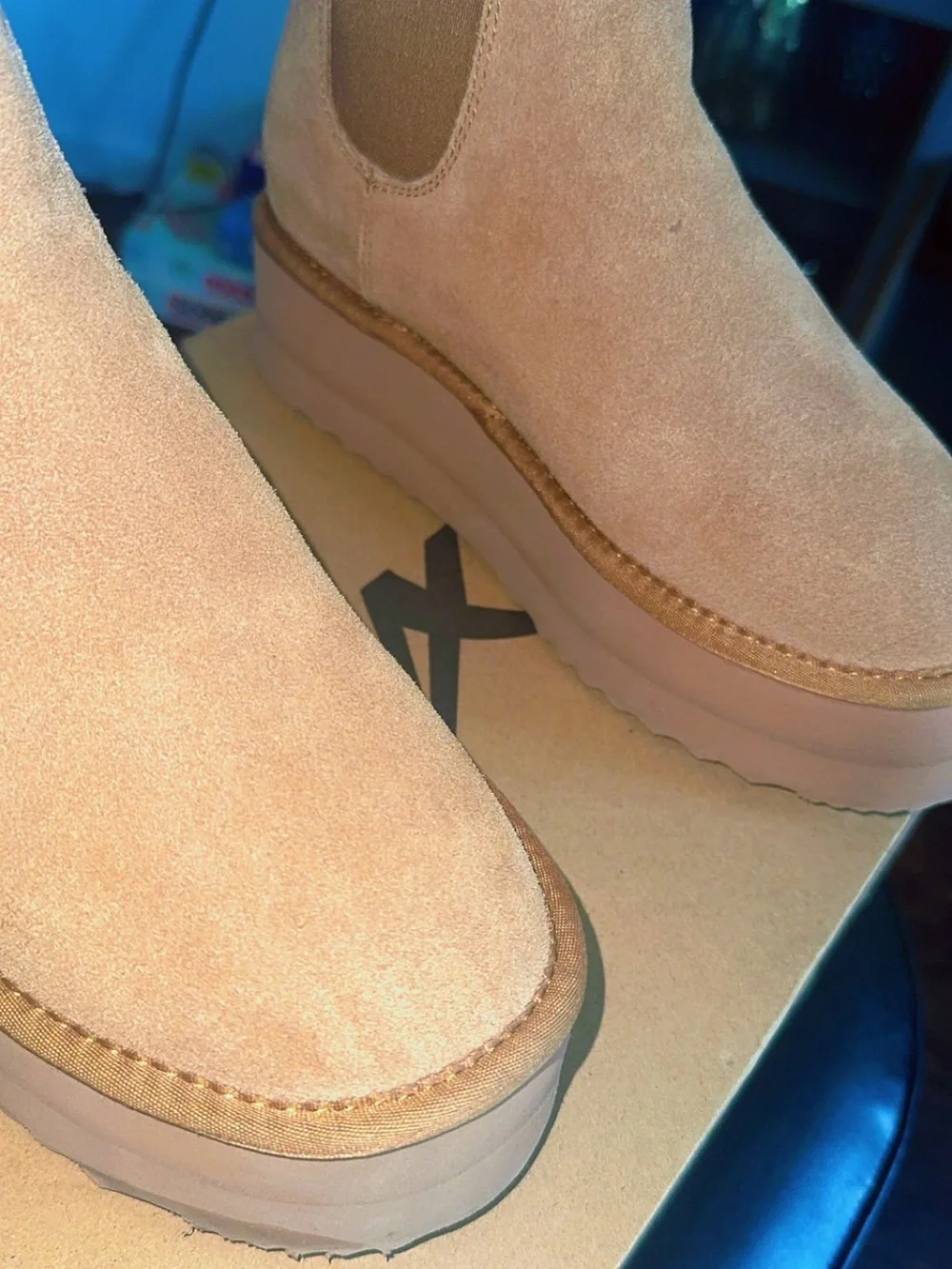 N/A comfortable men